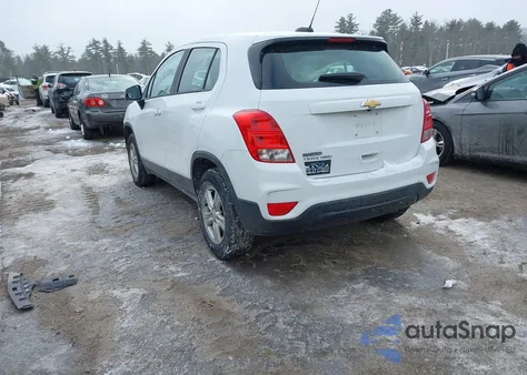 2017 Chevrolet Trax Ls z USA, uszkodzony, nr VIN KL7CJNSB1HB057777